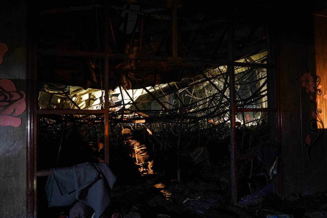 En mutlu günleri en acı günleri oldu! Düğünde yangın çıktı; 100 ölü 500 yaralı 3