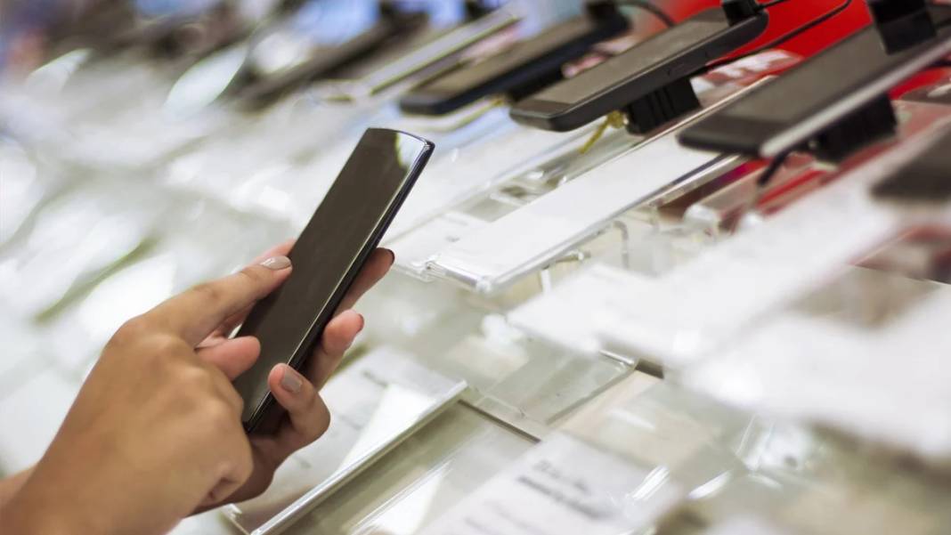 Erdoğan gençler için vergisiz cep telefonunun detaylarını açıkladı 3