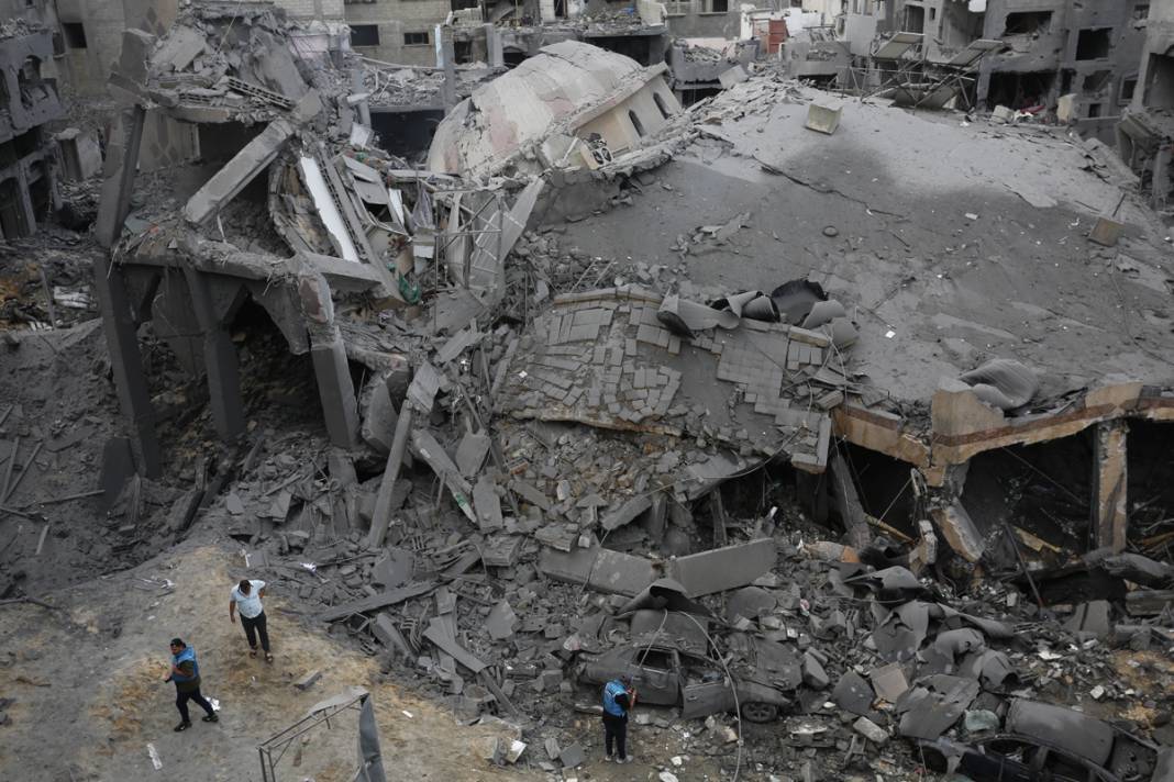 Gazze'den kahreden görüntüler! İsrail bombalar yağdırıyor! 2