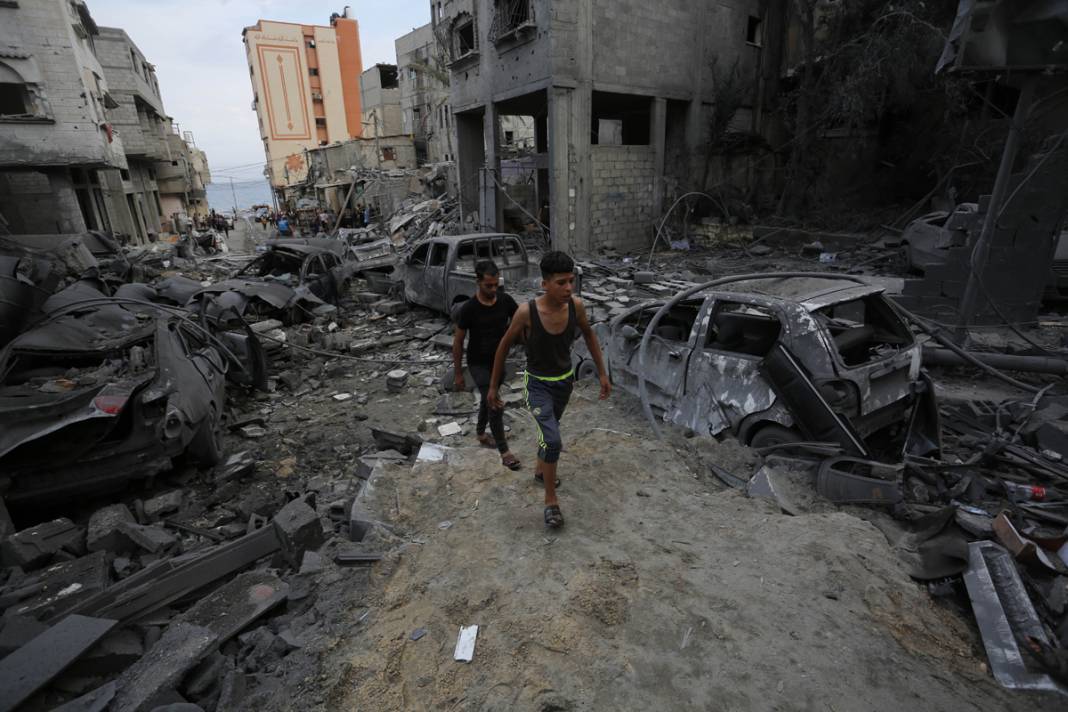 Gazze'den kahreden görüntüler! İsrail bombalar yağdırıyor! 4