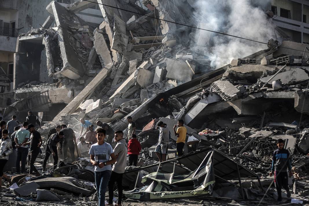 İsrail katliamında Gazze tam bir mezarlığa döndü! 5