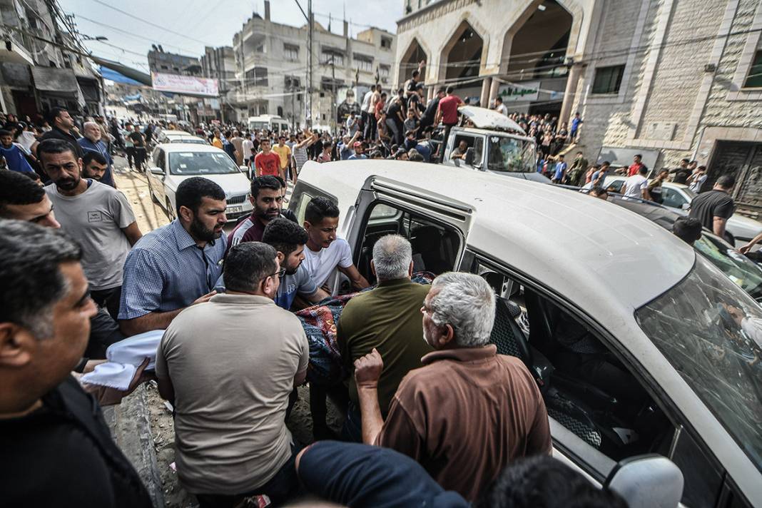 Gazze'den kahreden görüntüler! İsrail bombalar yağdırıyor! 13