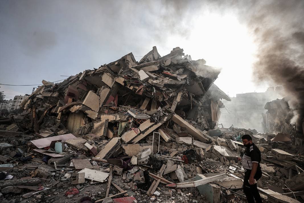 İsrail katliamında Gazze tam bir mezarlığa döndü! 1