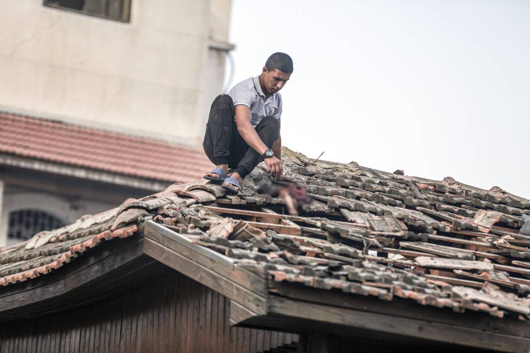 İsrail'in bombaladığı hastanenin içler acısı görüntüleri ortaya çıktı! 11