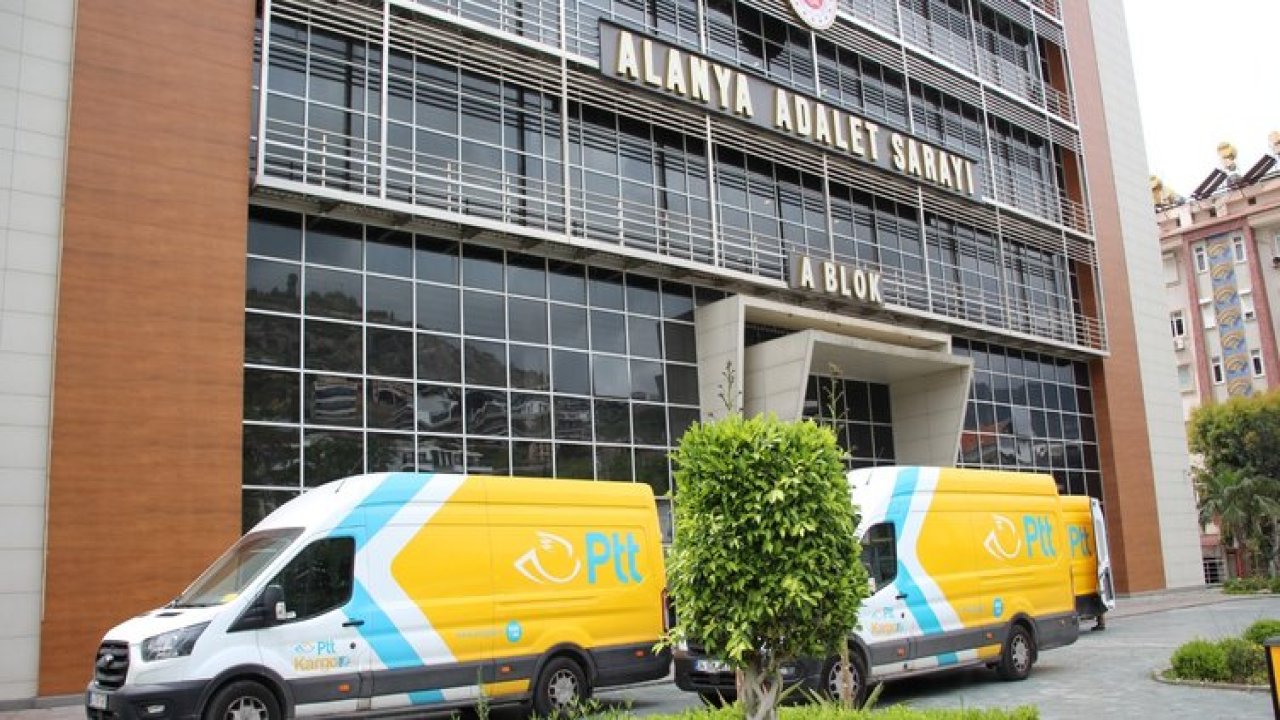 Alanya'da Oy pusulalarını İlçe Seçim Kurulu teslim aldı