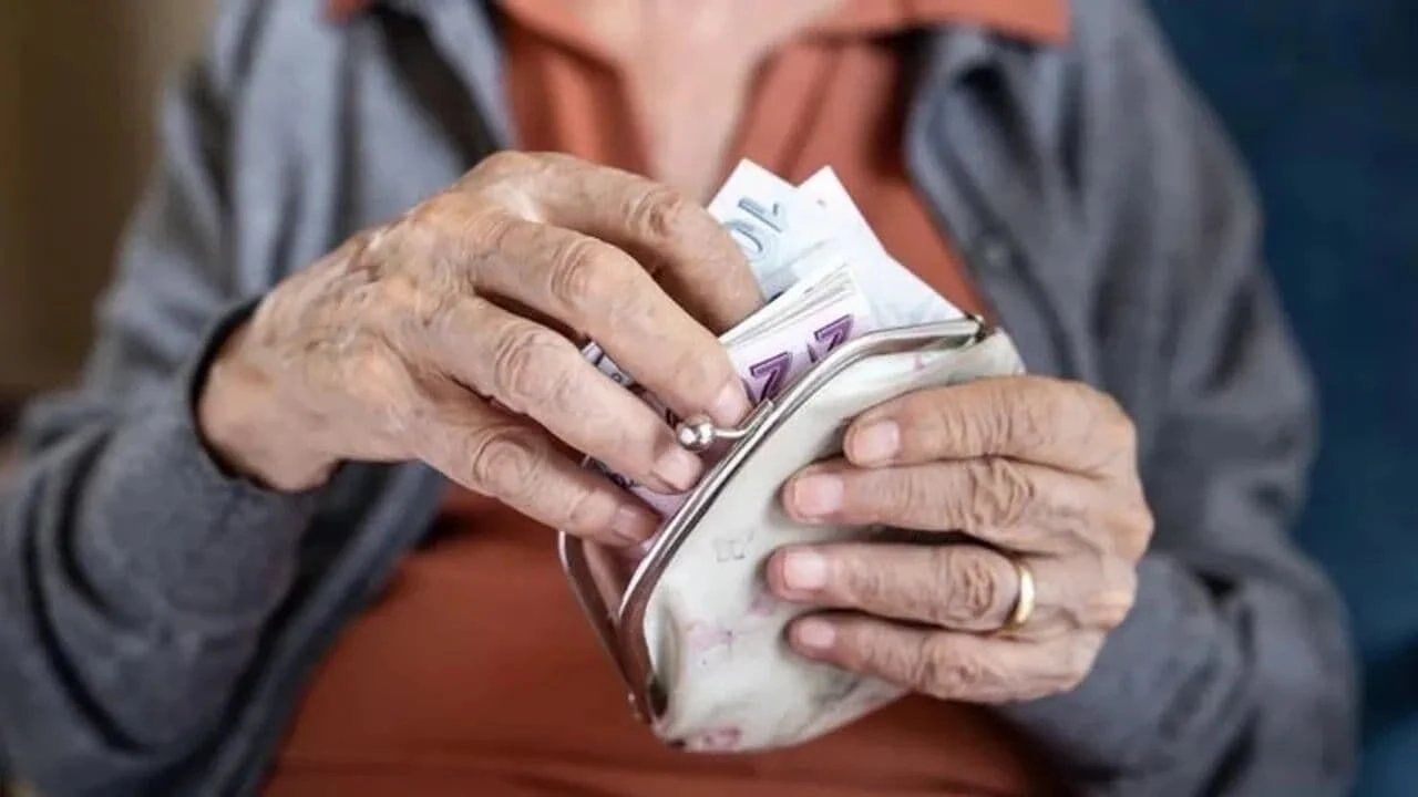 Alanya'da emeklilere büyük fırsat! 12 ay ücretsiz