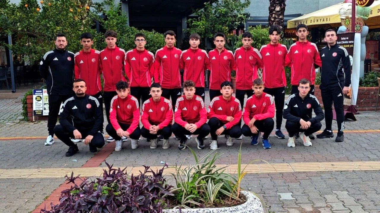 Bisiklet milli takımı Alanya'da kampta