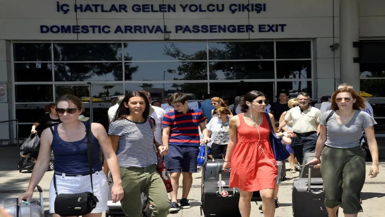Turizmcinin kulağı ITB’de! Alanya 2026 sezonu için Berlin’de sahnede!