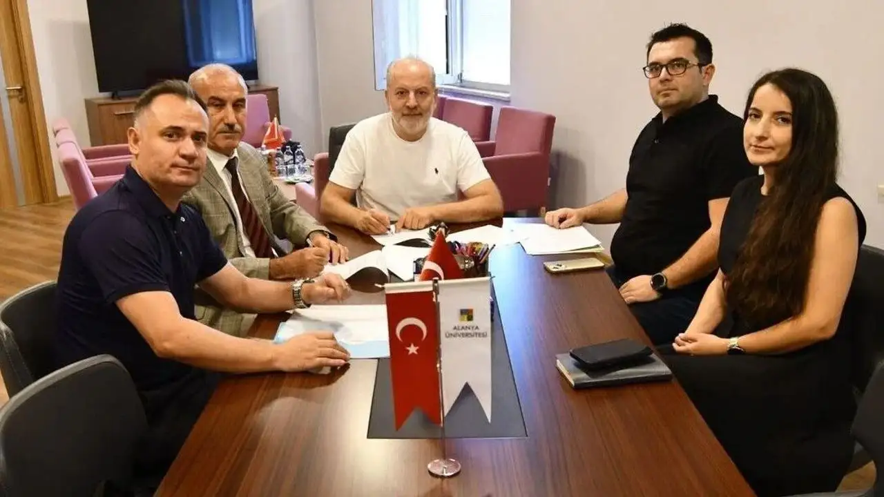 Alanya Üniversitesi’nde kariyer desteği kampüse taşınıyor