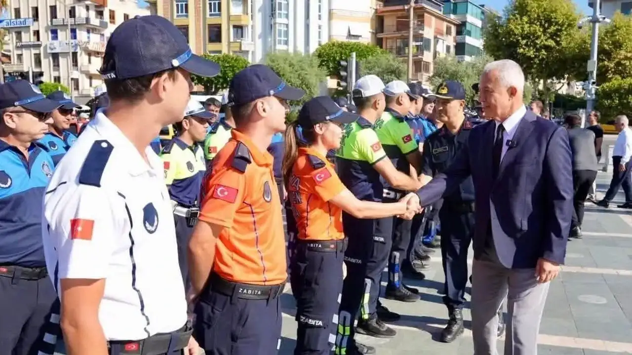 Alanya’da Zabıta Haftası coşkusu: Başkan Özçelik’ten personele teşekkür