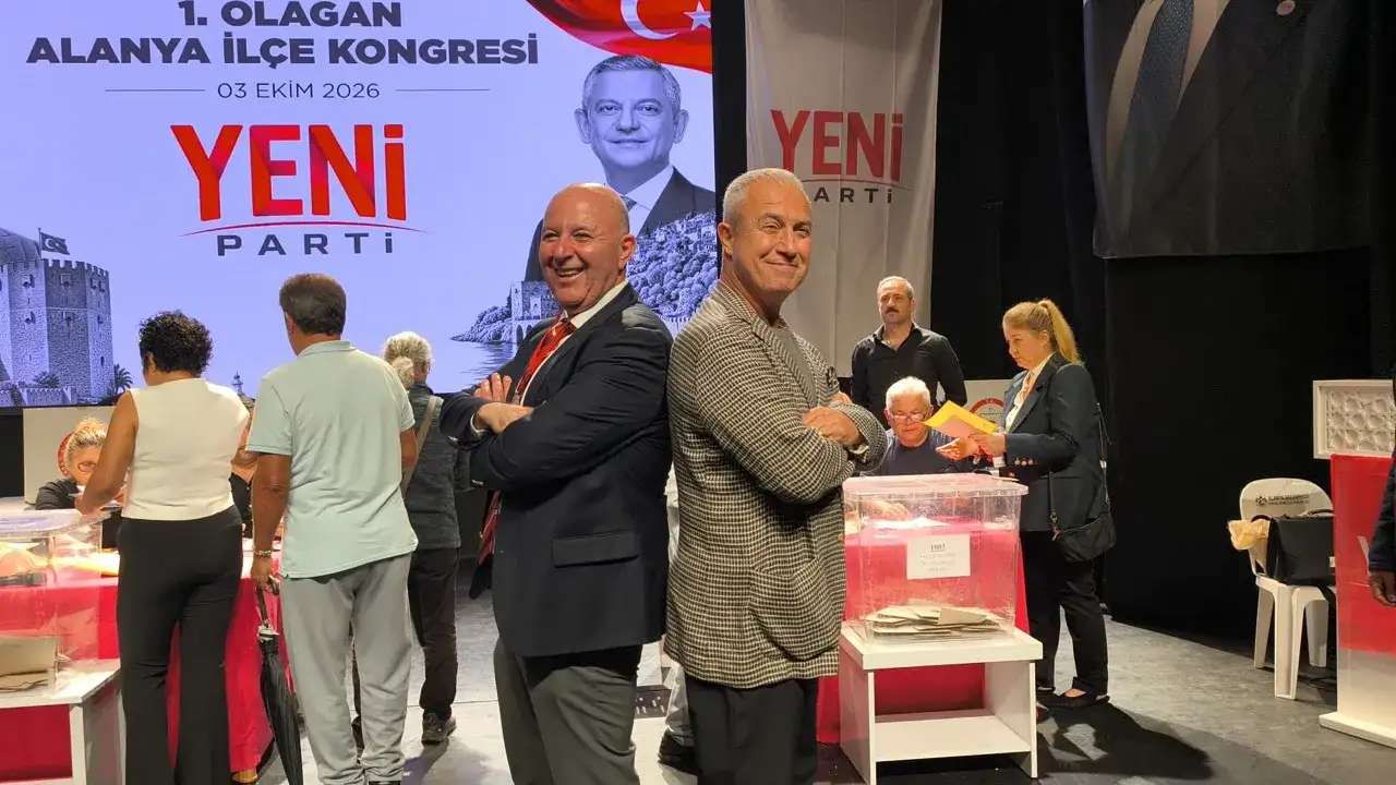 Yeni Parti Alanya’da kongre heyecanı: Rozetler takıldı, hedef açıklandı