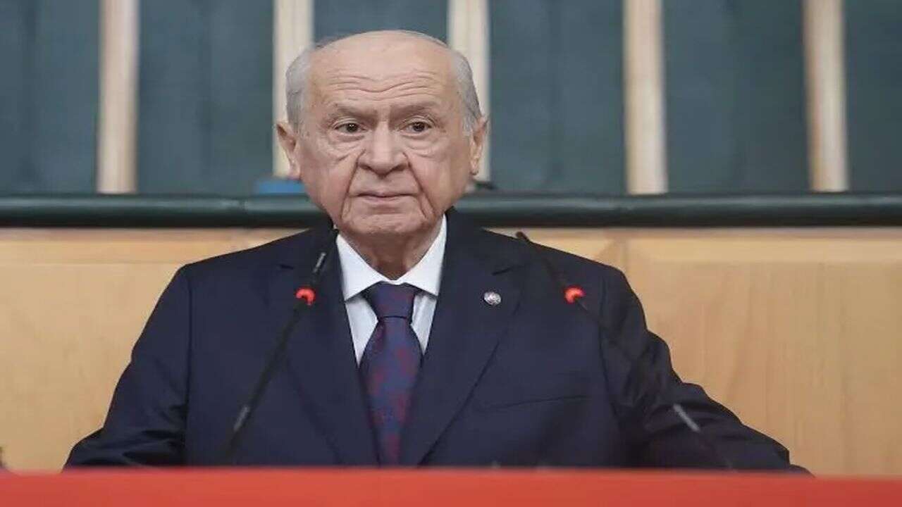 Bahçeli’den Erdoğan’ın adaylığı açıklaması: “Üçüncü defa Cumhurbaşkanı seçilmesi mümkündür”