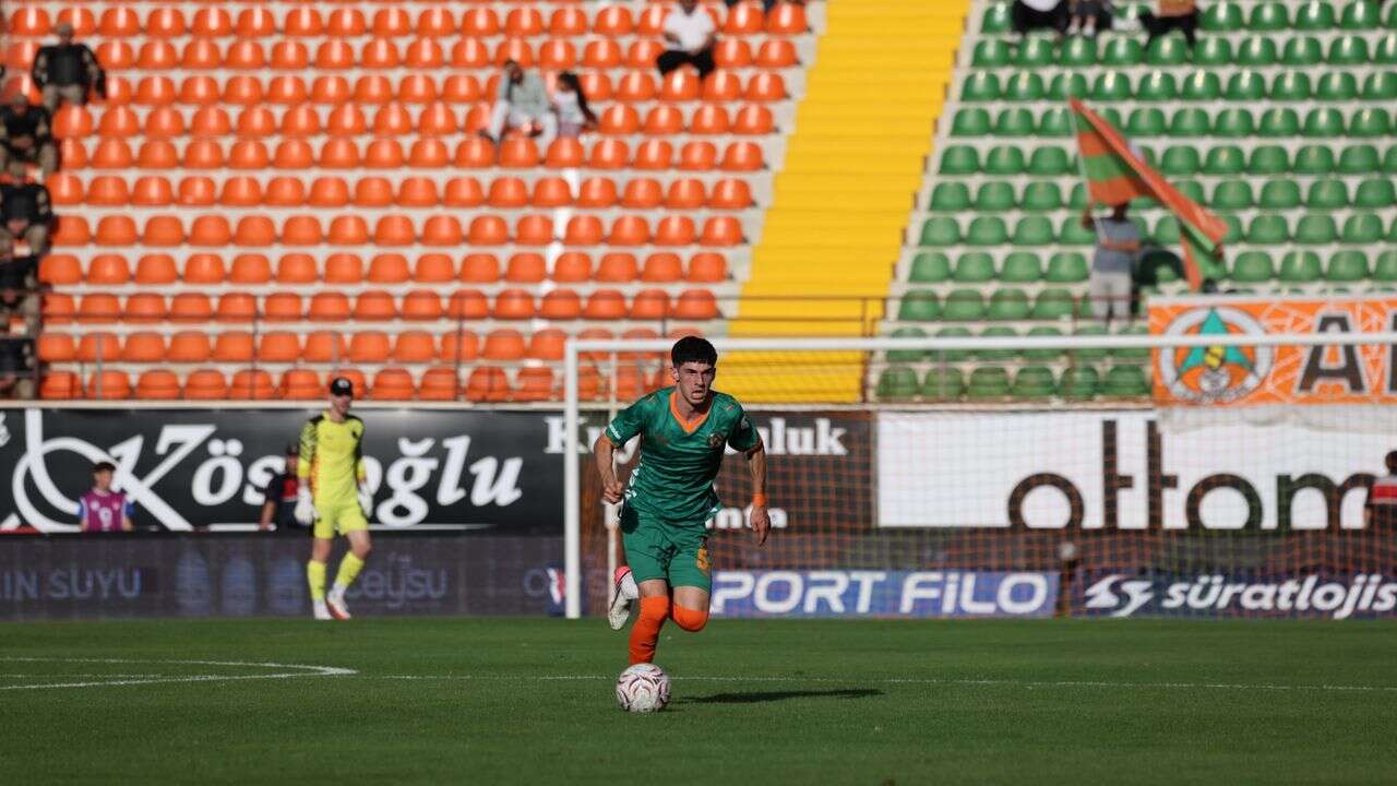Alanyaspor Evinde Gol Atamadı: Erzurumspor Maçında Puanlar Paylaşıldı