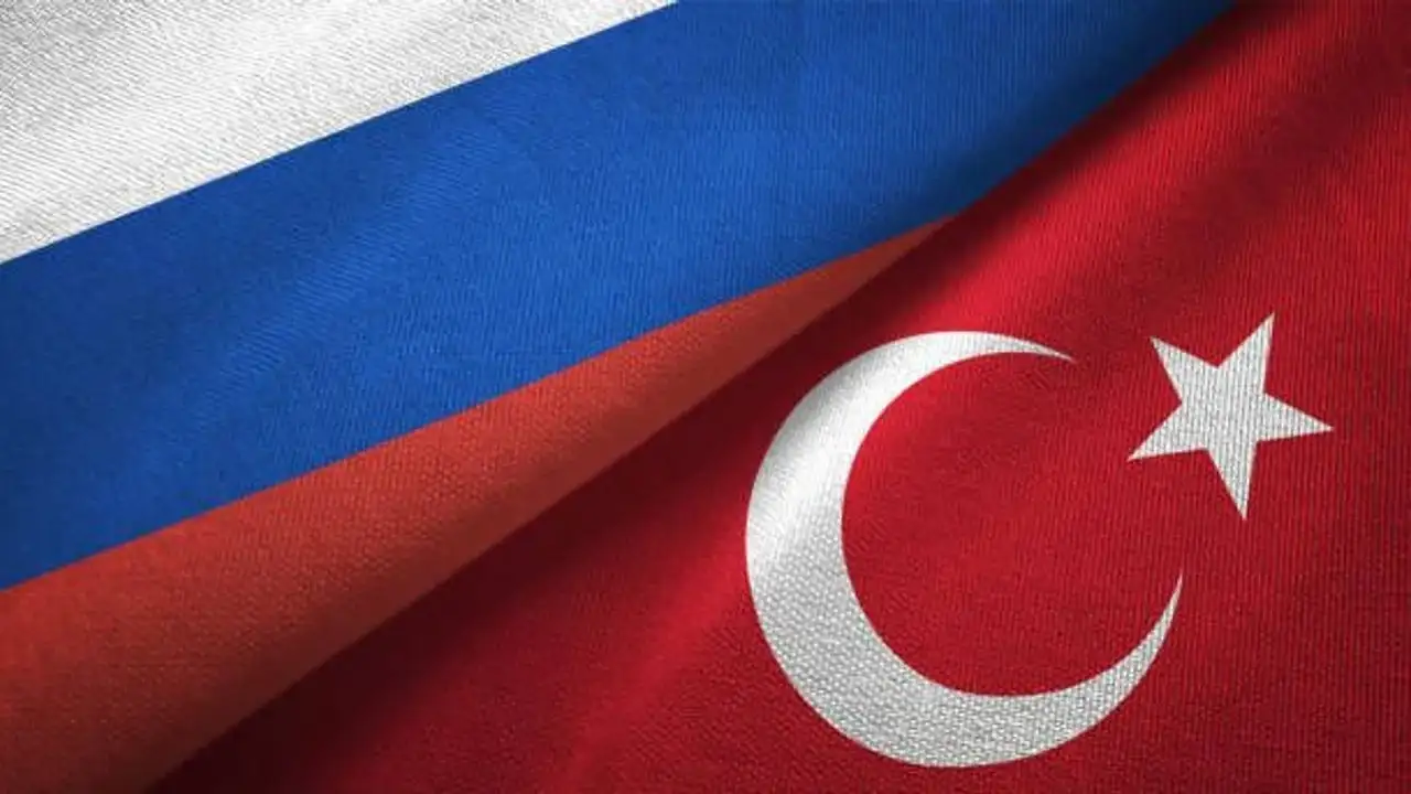 Antalya ve Alanya’da Tatil Bitti, Rus Turistler Ülkelerine Dönemiyor