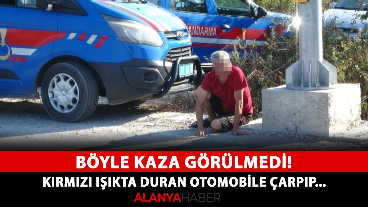 Böyle kaza görülmedi! Kırmızı ışıkta duran otomobile çarpıp...