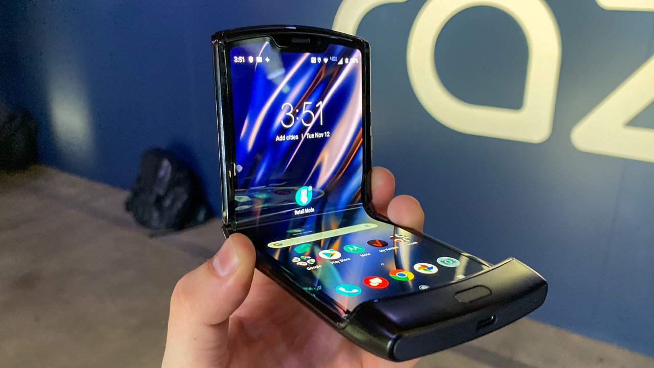 Uygun Fiyatlı Katlanabilir Telefonlar Yakında Geliyor!