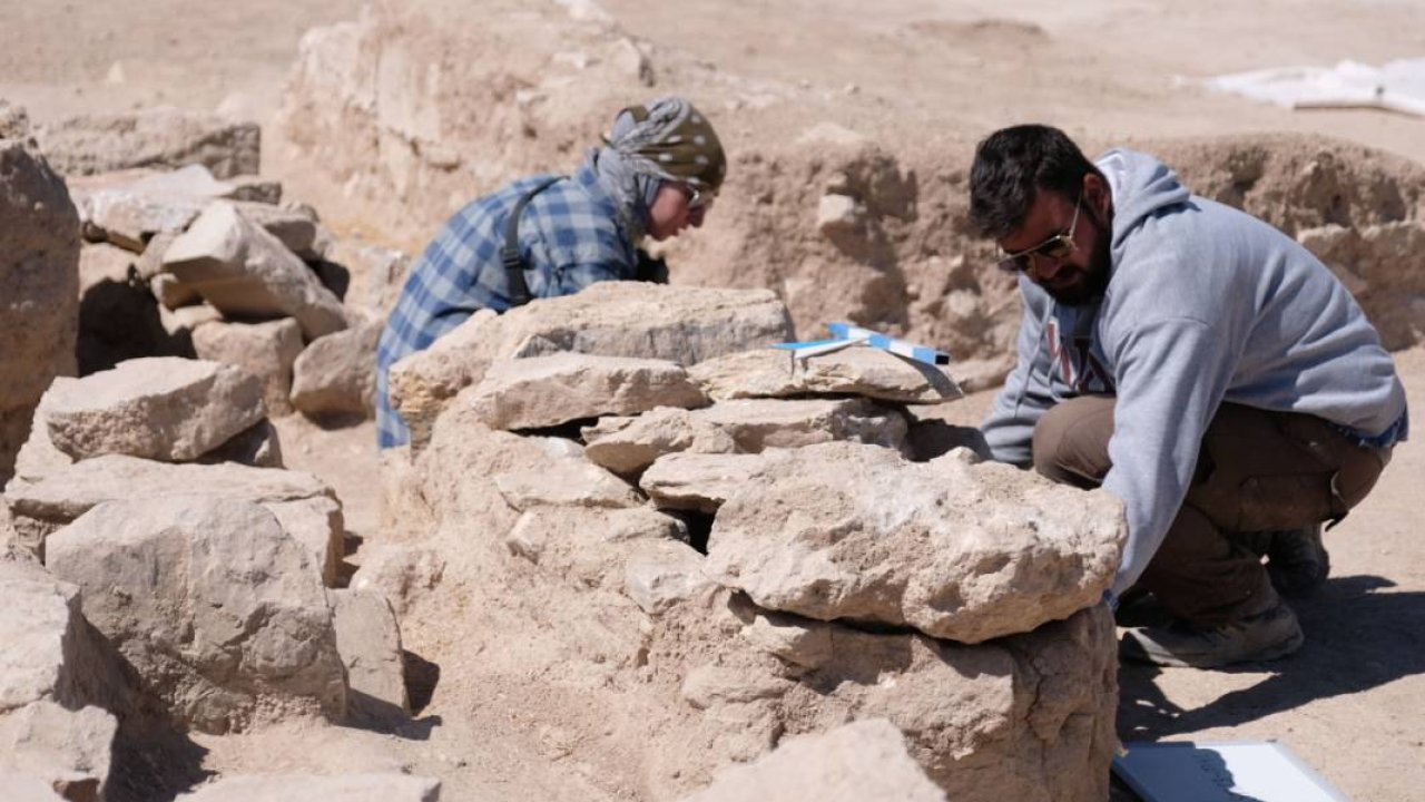 Tarihe ışık tutan keşif! Binlerce yıl öncesine dayanan toplu çocuk mezarı buldu