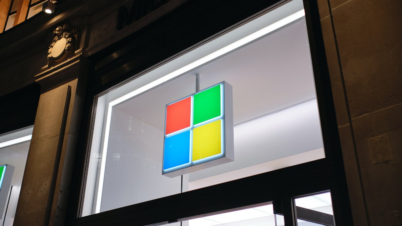 Microsoft O Uygulama ile Yollarını Ayırıyor!