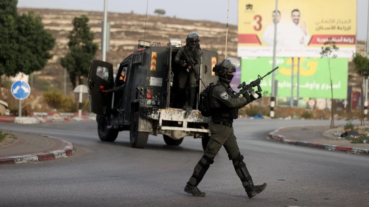 İsrail ordusu Batı Şeria'daki cenaze törenine müdahale etti! 28 Filistinli yaralandı!