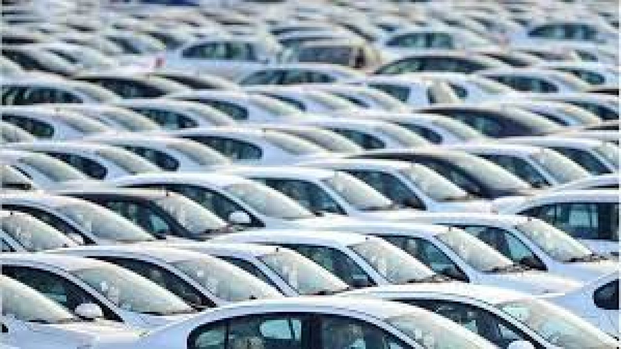 Araba alacaklara müjdeli haber! Fiyatlar düştü