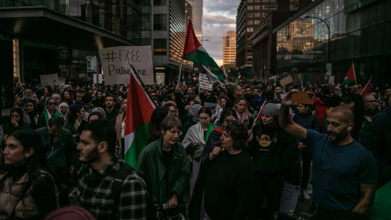 Avrupa'da yapılan 'Filistin'e destek eylemleri 'Terörün desteklenmesi' nedeniyle yasaklandı