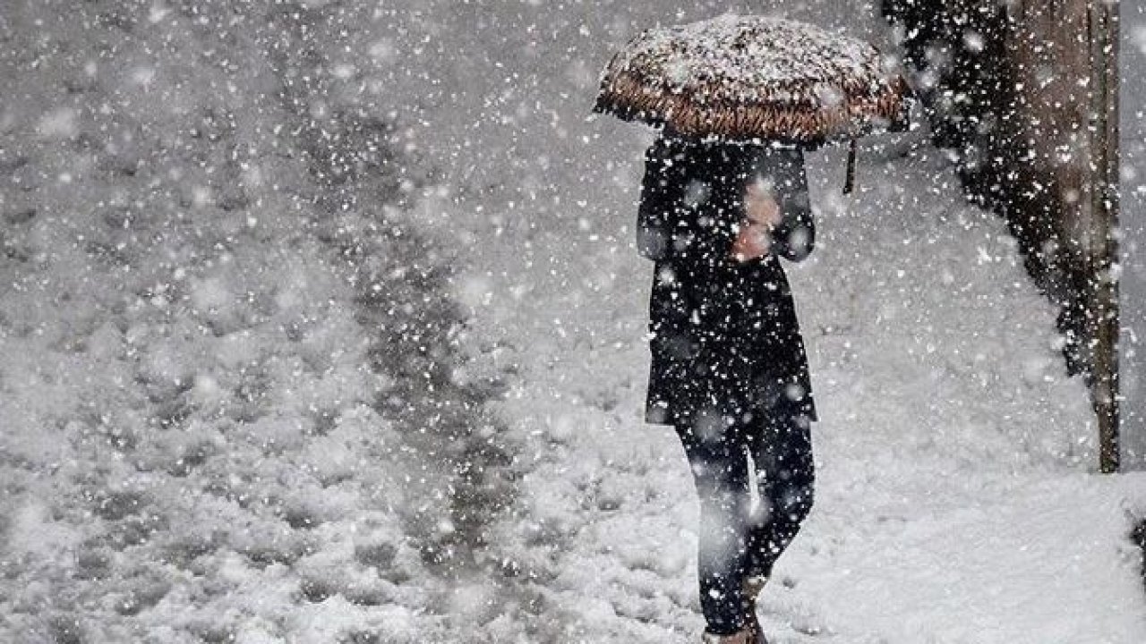 Yılın ilk karı düştü! Lapa lapa kar yağdı!
