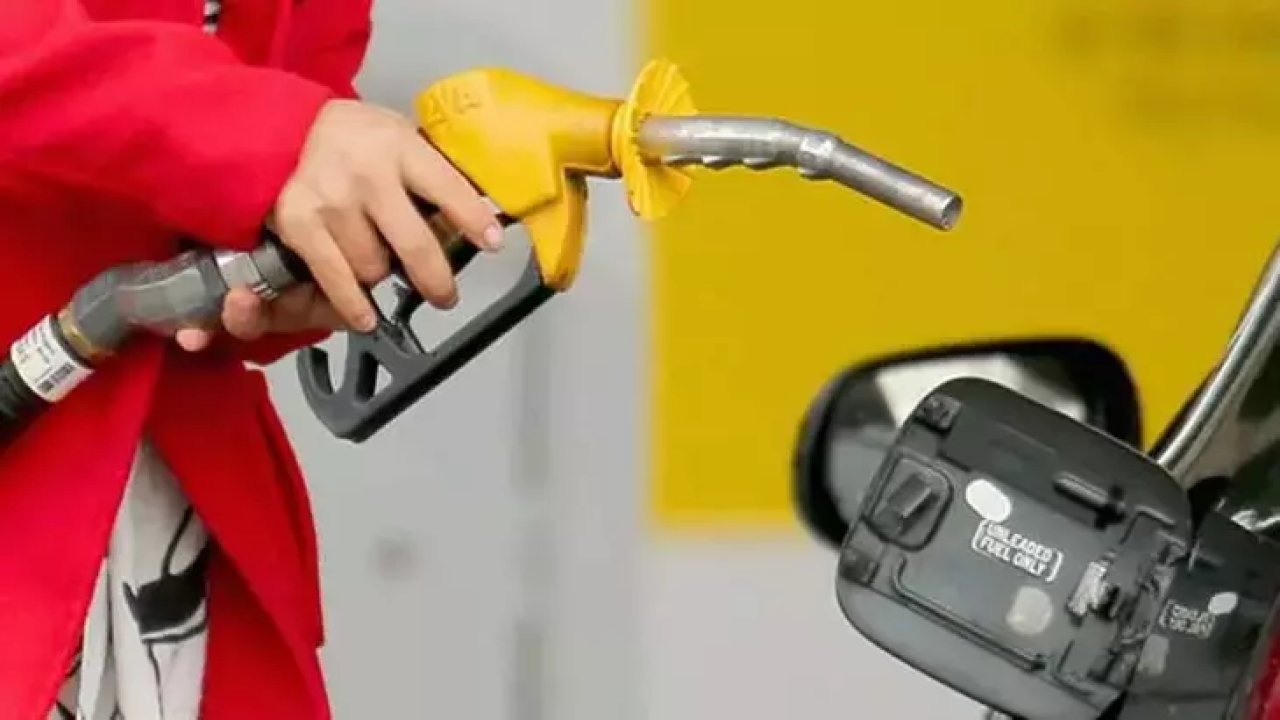 Araç sahiplerine üzücü haber! Motorinin ardından benzine zam geliyor!