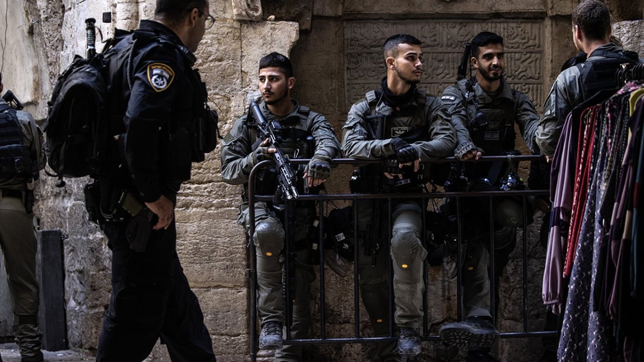 İsrail, Mescid-i Aksa'da ikinci kez yaş kısıtlaması getirdi!