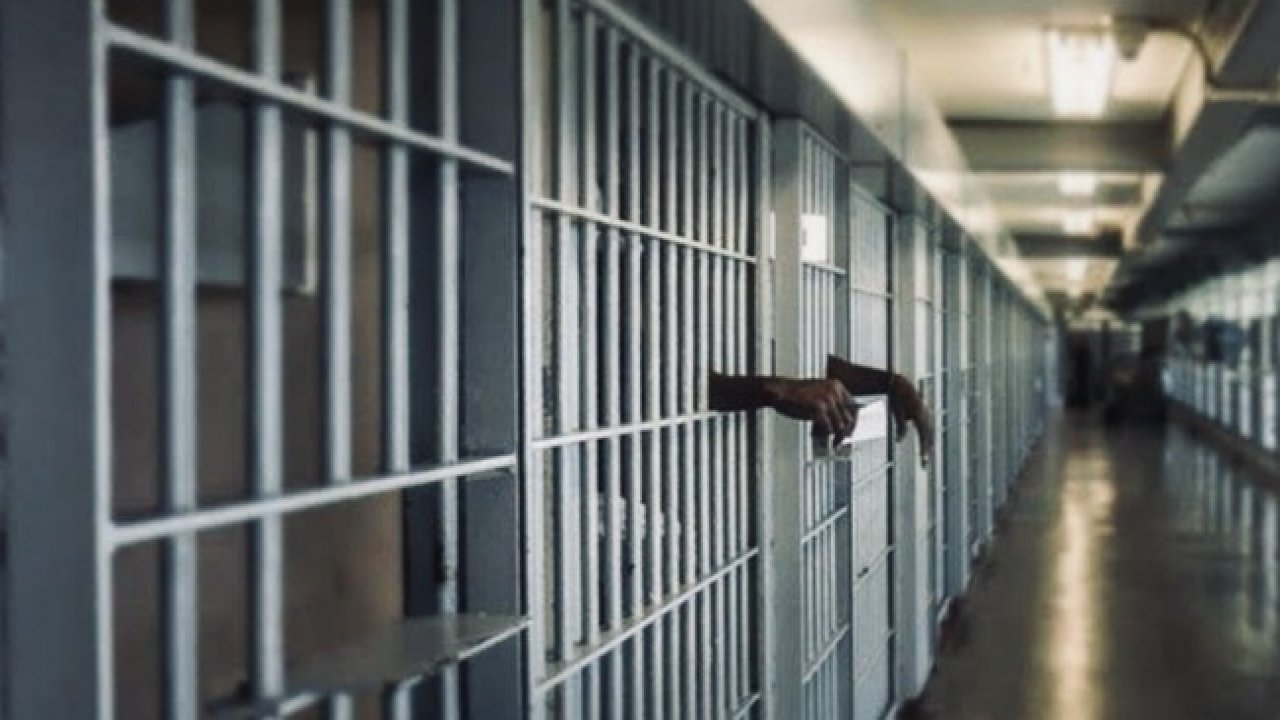 Cezaevlerinde 30 bin kişilik yer açıldı