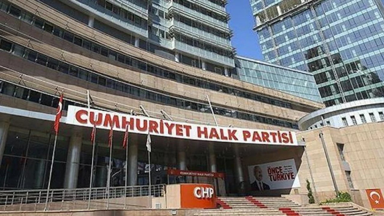 CHP'de 100. yıl affı! İki suç hariç ihraç edilenlerin affı!