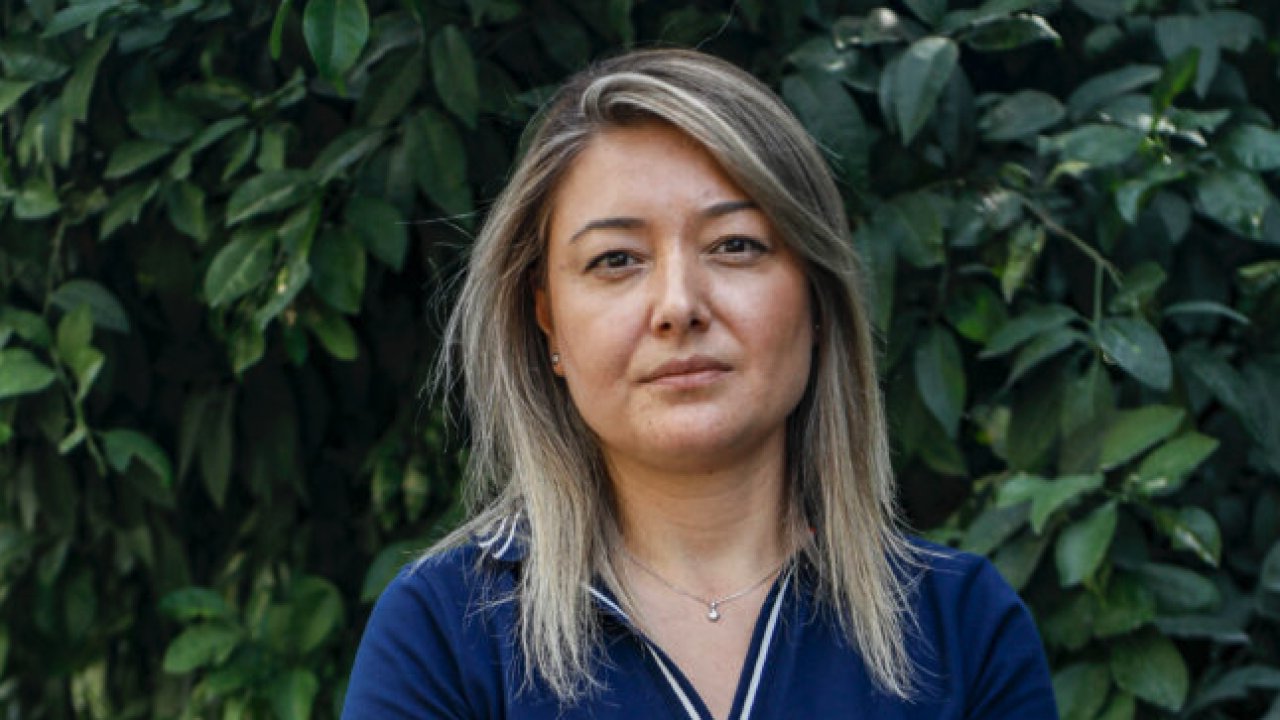 Antalya'da özel okul müdürüne, öğrencisini merdivenden itti davası
