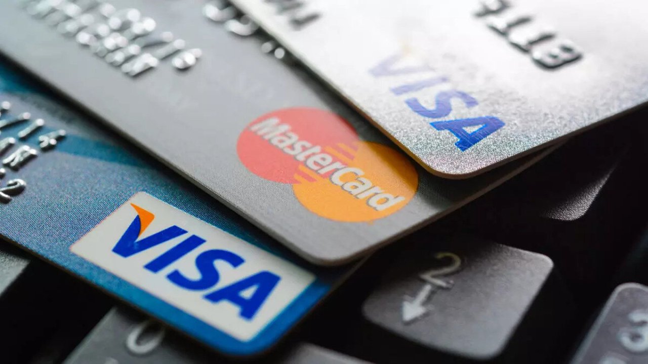 Merkez Bankası'nın faiz kararı sonrası kredi kartı ve ticari kredi faizleri artıyor!