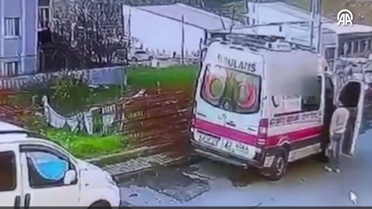 İstanbul'da Uyuşturucu Taşıyan Ambulansa Operasyon