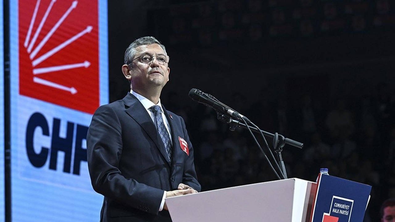 CHP, AKP İle Yan Yana Gelmemekte Kararlı