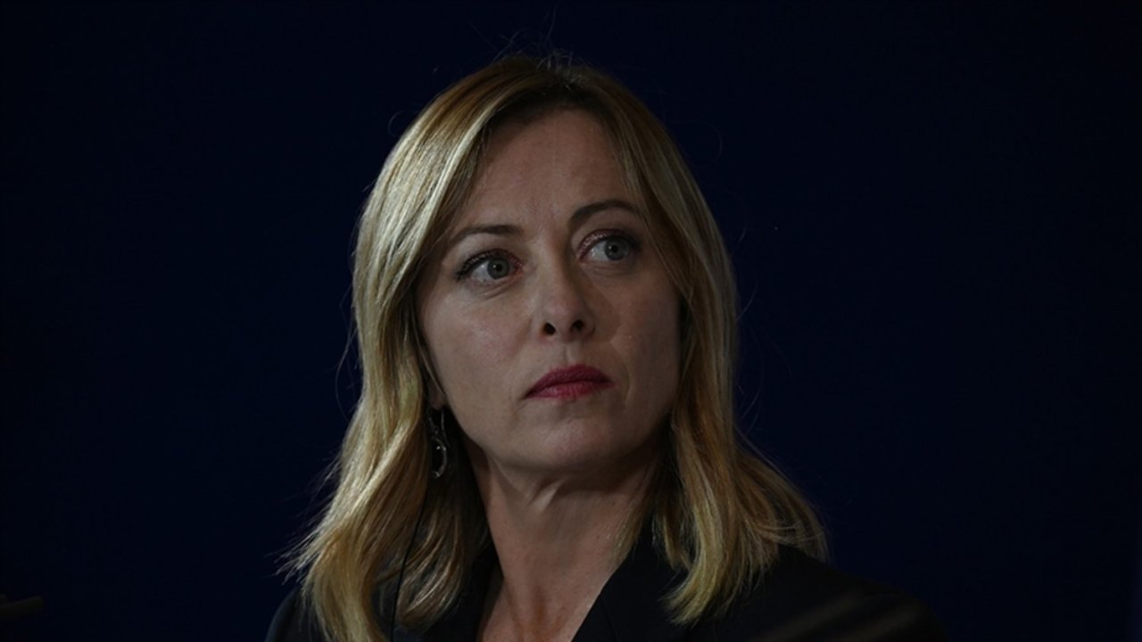 İtalya'nın İlk Kadın Başbakanı 'Yılın Erkeği' Seçildi