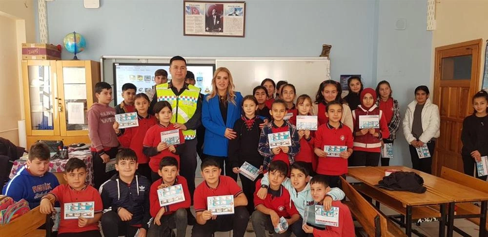 Alanya Belediyesi Köy Okullarındaki Trafik Eğitimlerine Devam Ediyor